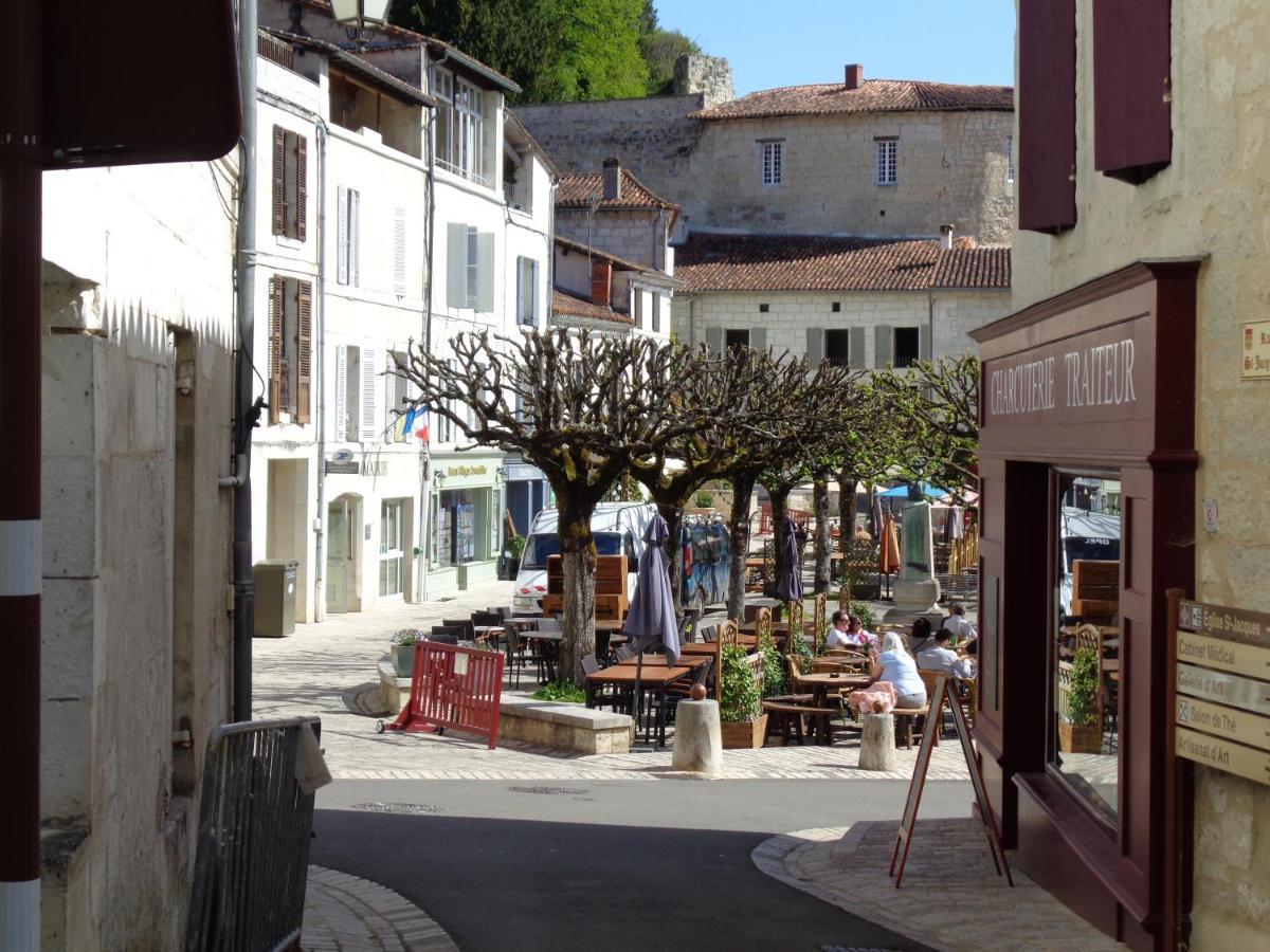 Maison Saint Jacques Aubeterre-sur-Dronne Exterior foto
